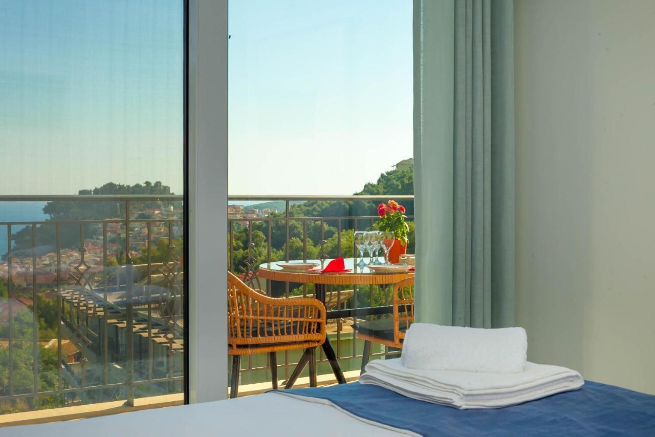 Natura Luxury Suites بارغا المظهر الخارجي الصورة