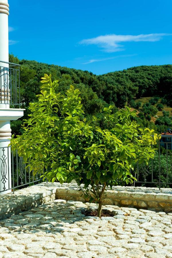 Natura Luxury Suites بارغا المظهر الخارجي الصورة