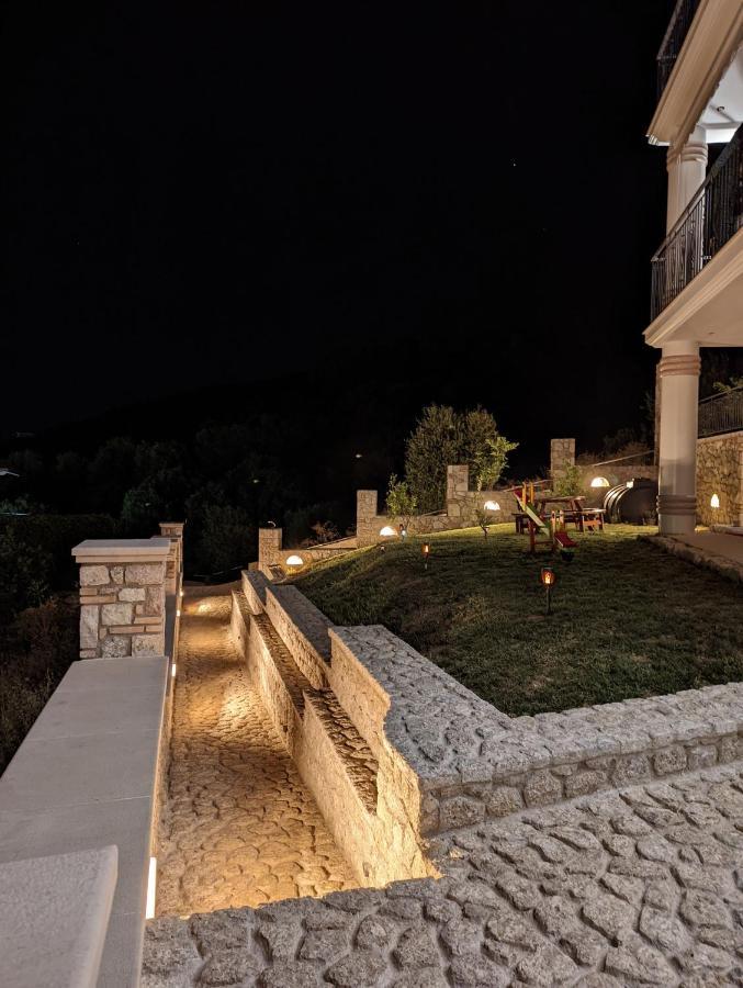 Natura Luxury Suites بارغا المظهر الخارجي الصورة